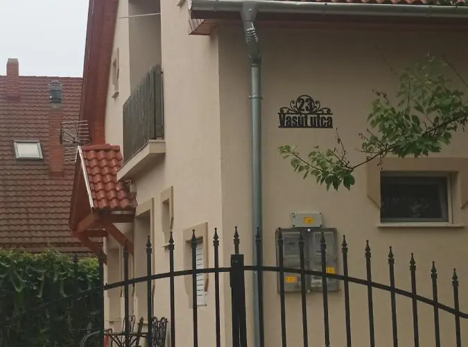 Napsugar Apartmanhaz