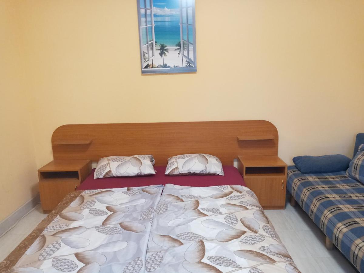 Napsugar Apartmanhaz *