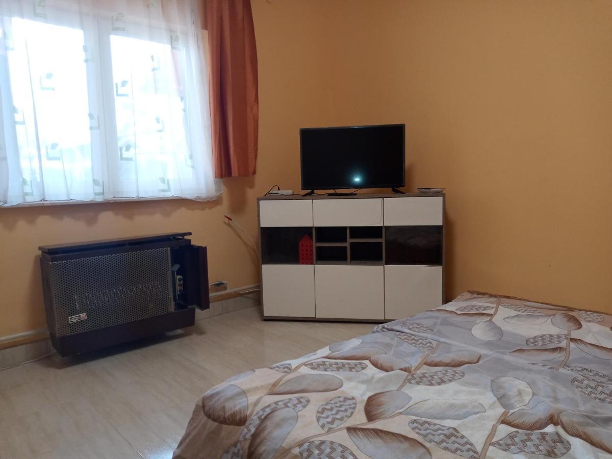 Napsugar Apartmanhaz *