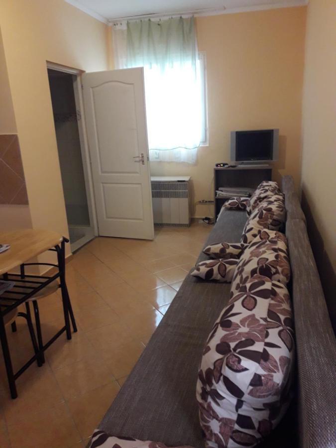 Napsugar Apartmanhaz Homestay Balatonlelle
