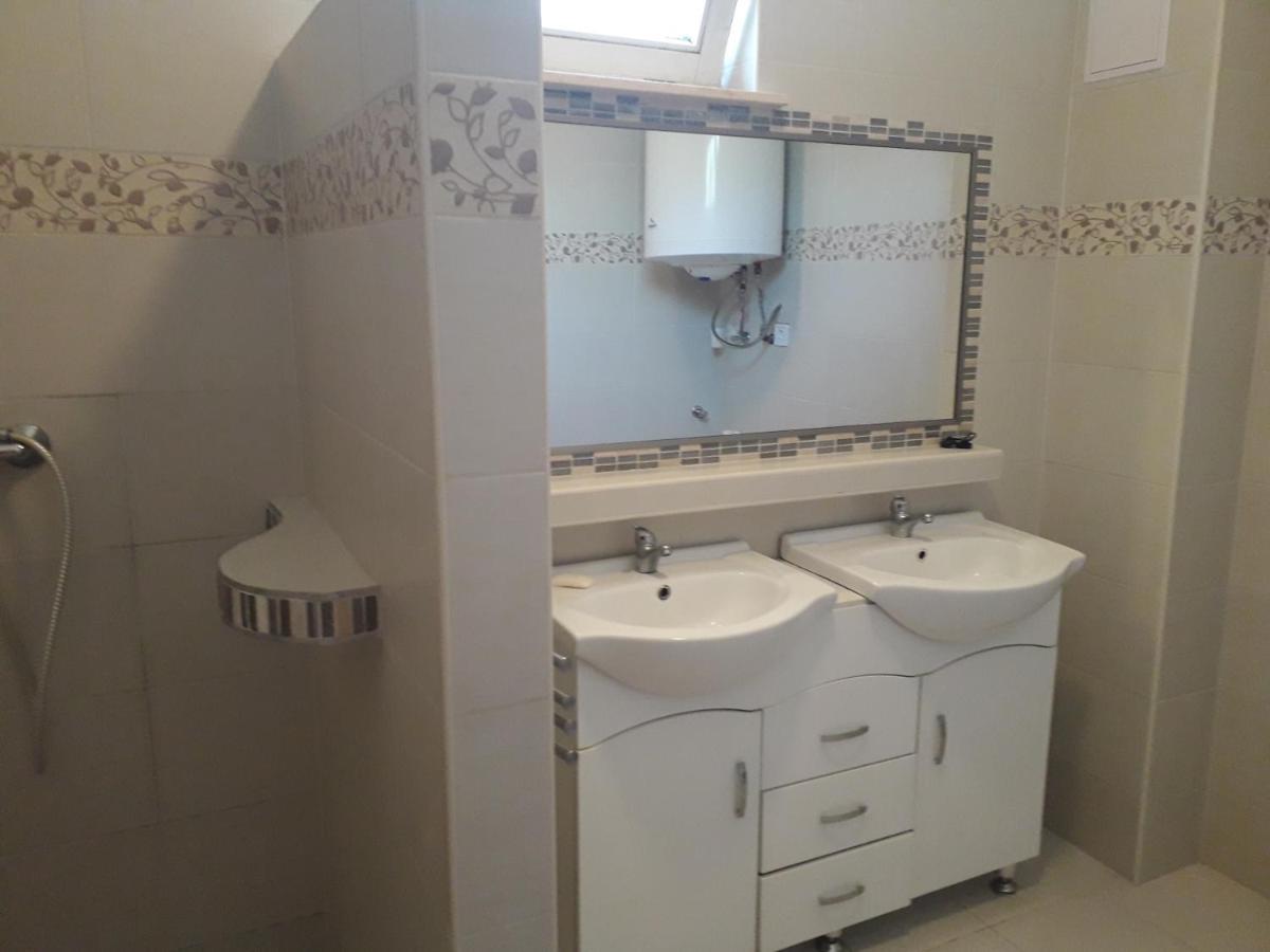 Napsugar Apartmanhaz *