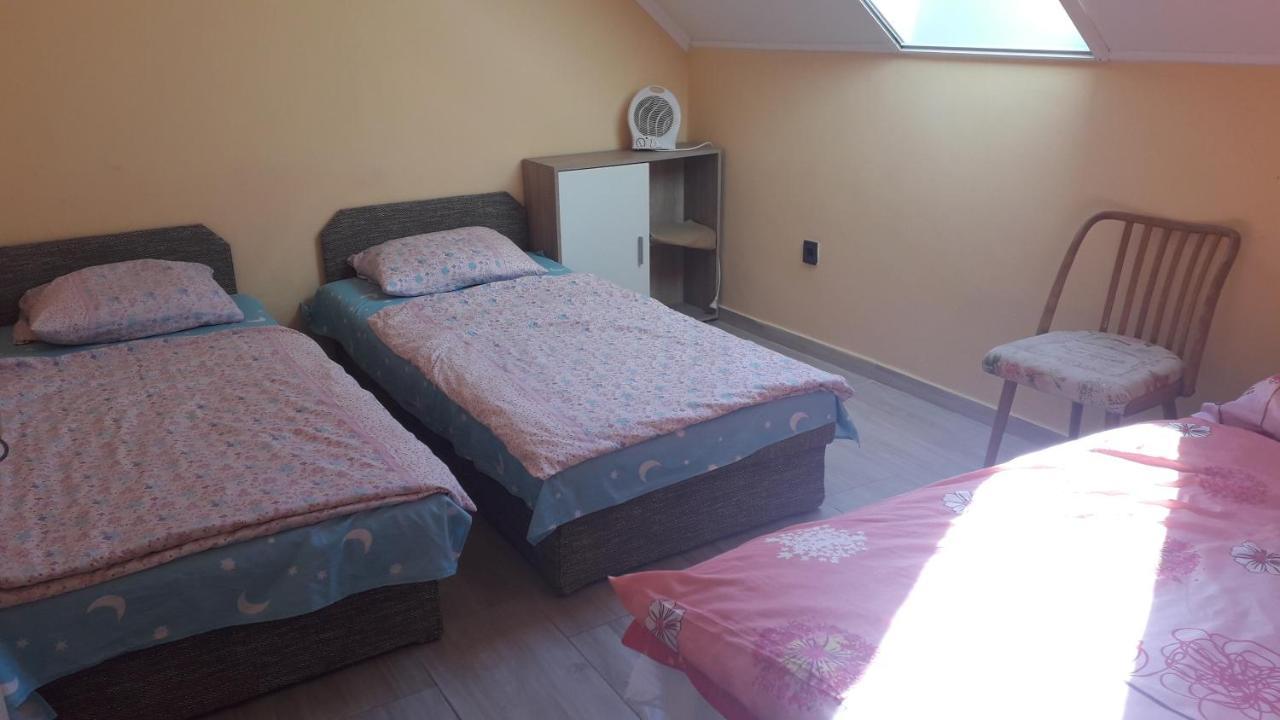 Homestay Napsugar Apartmanhaz
