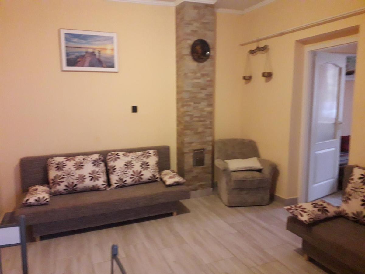 Homestay Napsugar Apartmanhaz