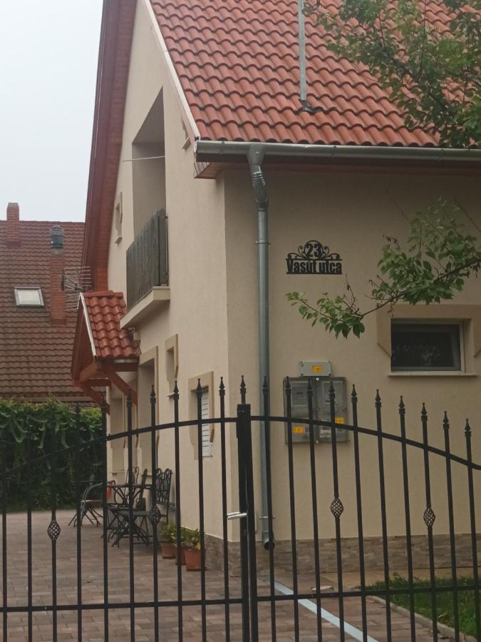 Napsugar Apartmanhaz