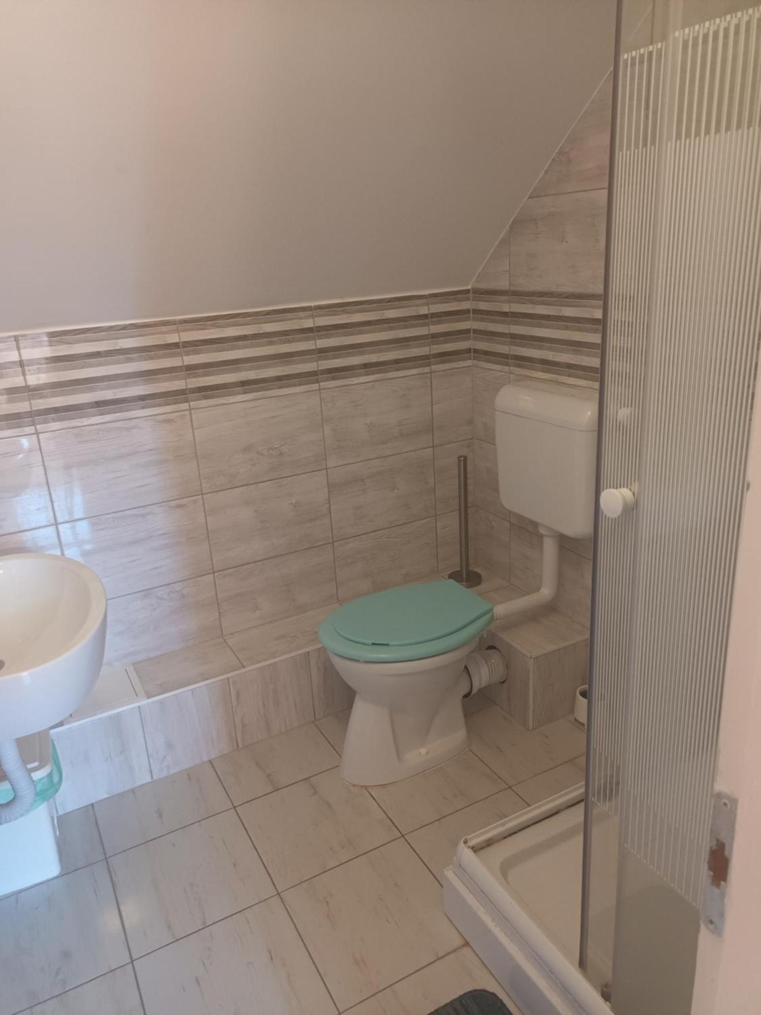 Gazde/Camere de închiriat Napsugar Apartmanhaz *
