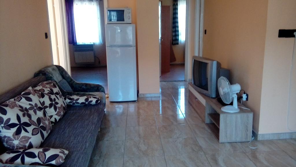 Napsugar Apartmanhaz * Balatonlelle