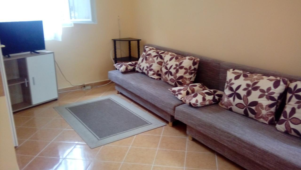 Homestay Napsugar Apartmanhaz *